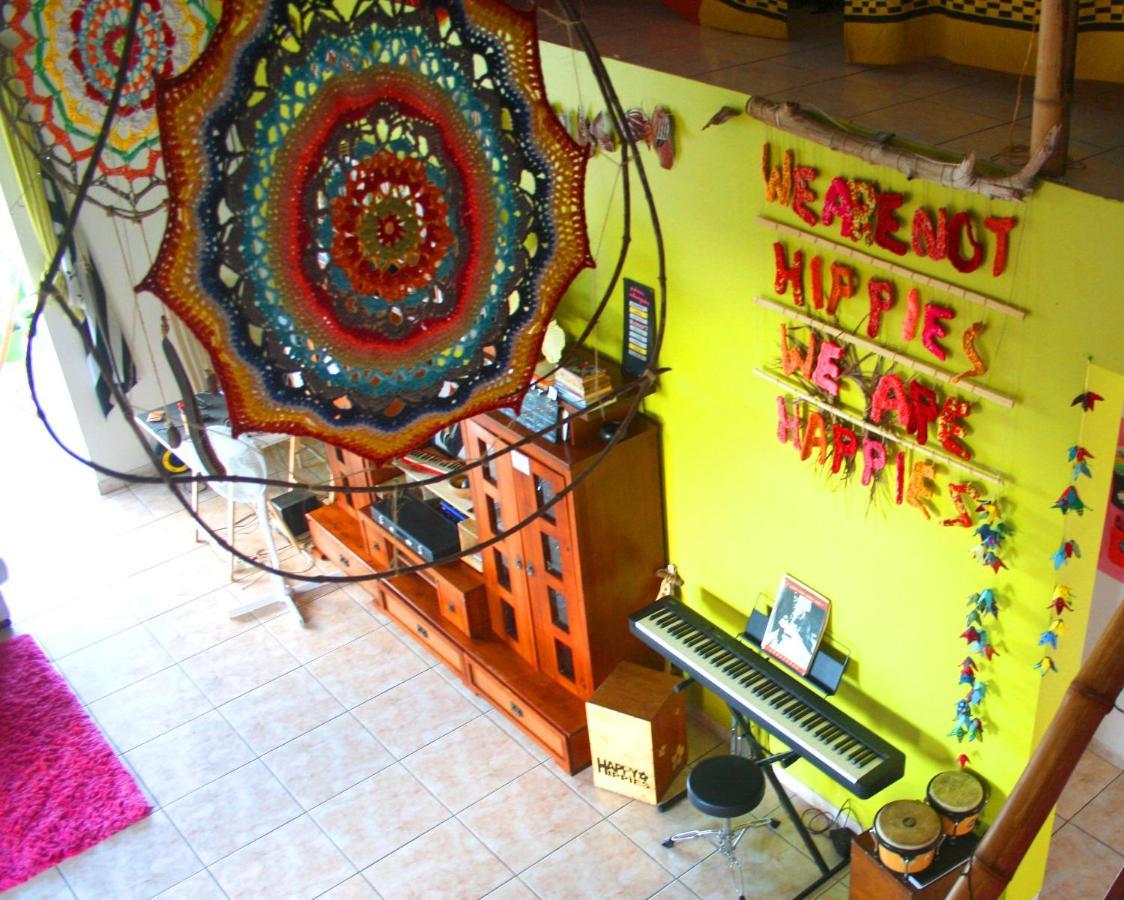 Apartament Happy Hippies House Sainte-Rose Zewnętrze zdjęcie