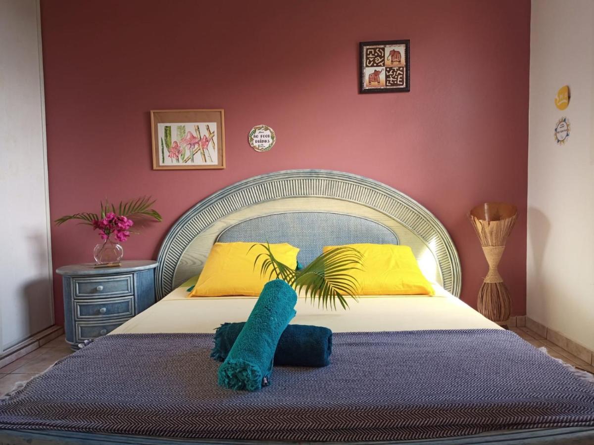 Apartament Happy Hippies House Sainte-Rose Zewnętrze zdjęcie