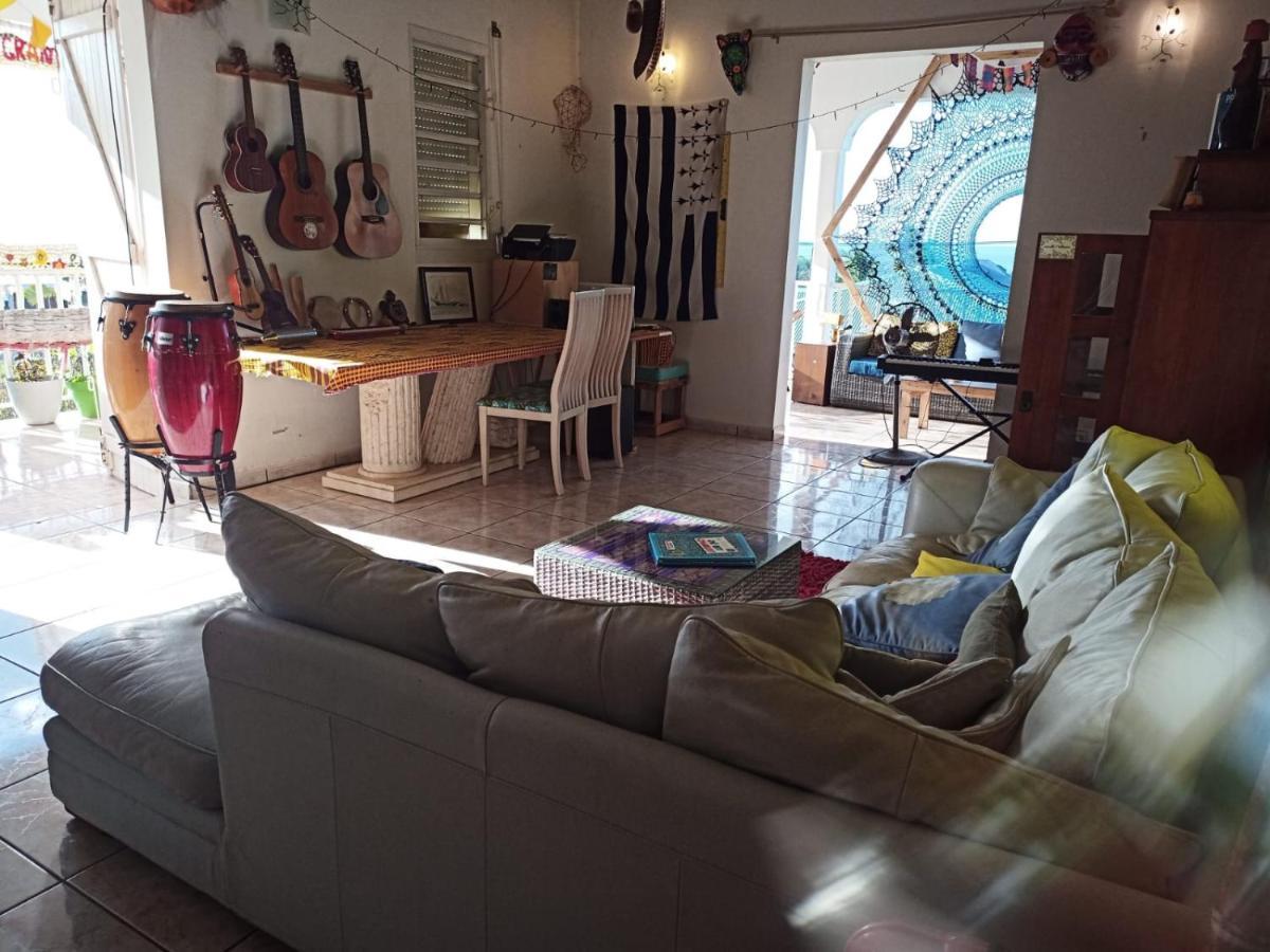 Apartament Happy Hippies House Sainte-Rose Zewnętrze zdjęcie