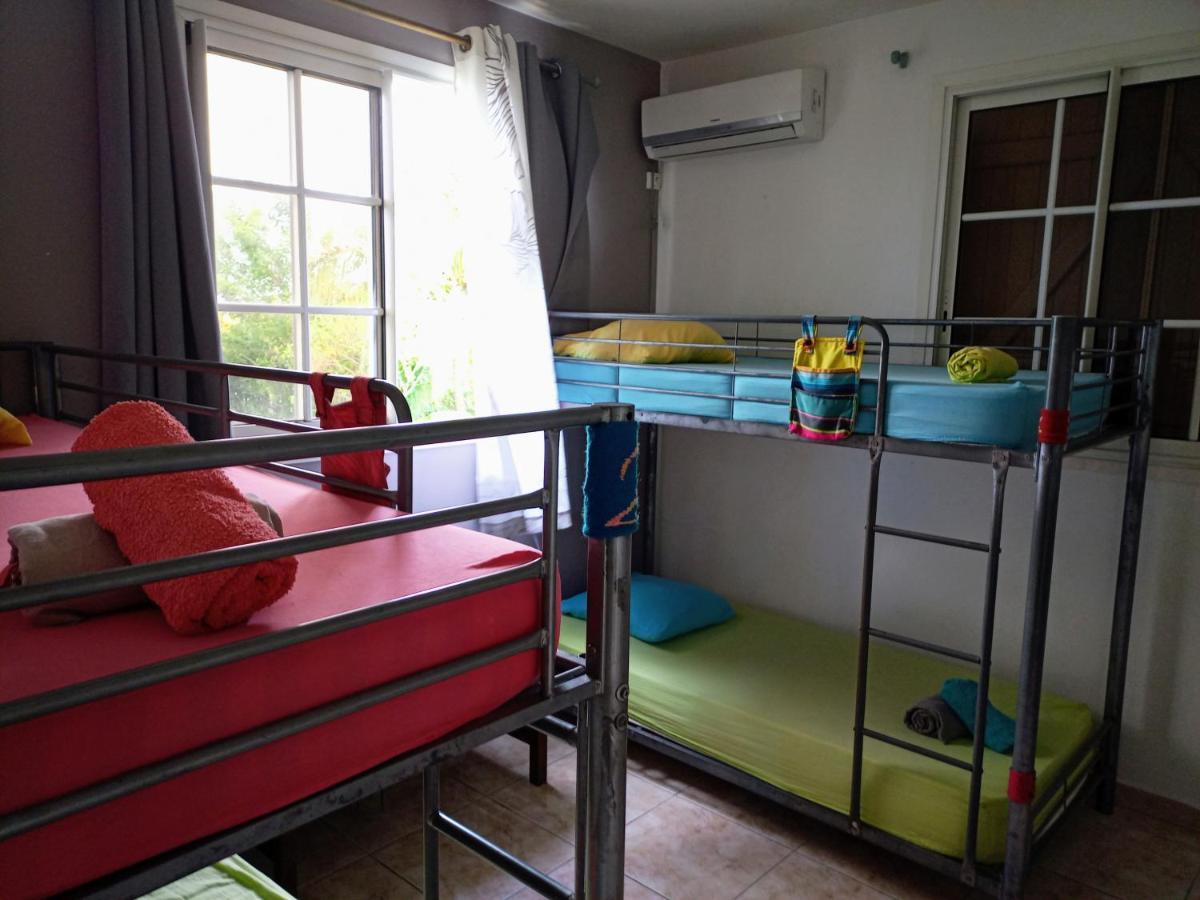 Apartament Happy Hippies House Sainte-Rose Pokój zdjęcie