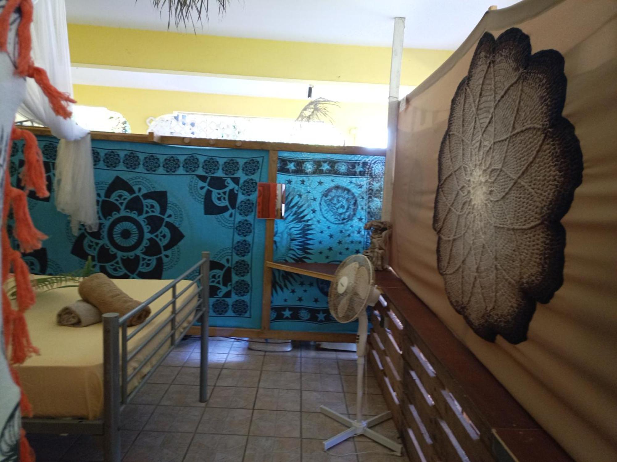Apartament Happy Hippies House Sainte-Rose Pokój zdjęcie